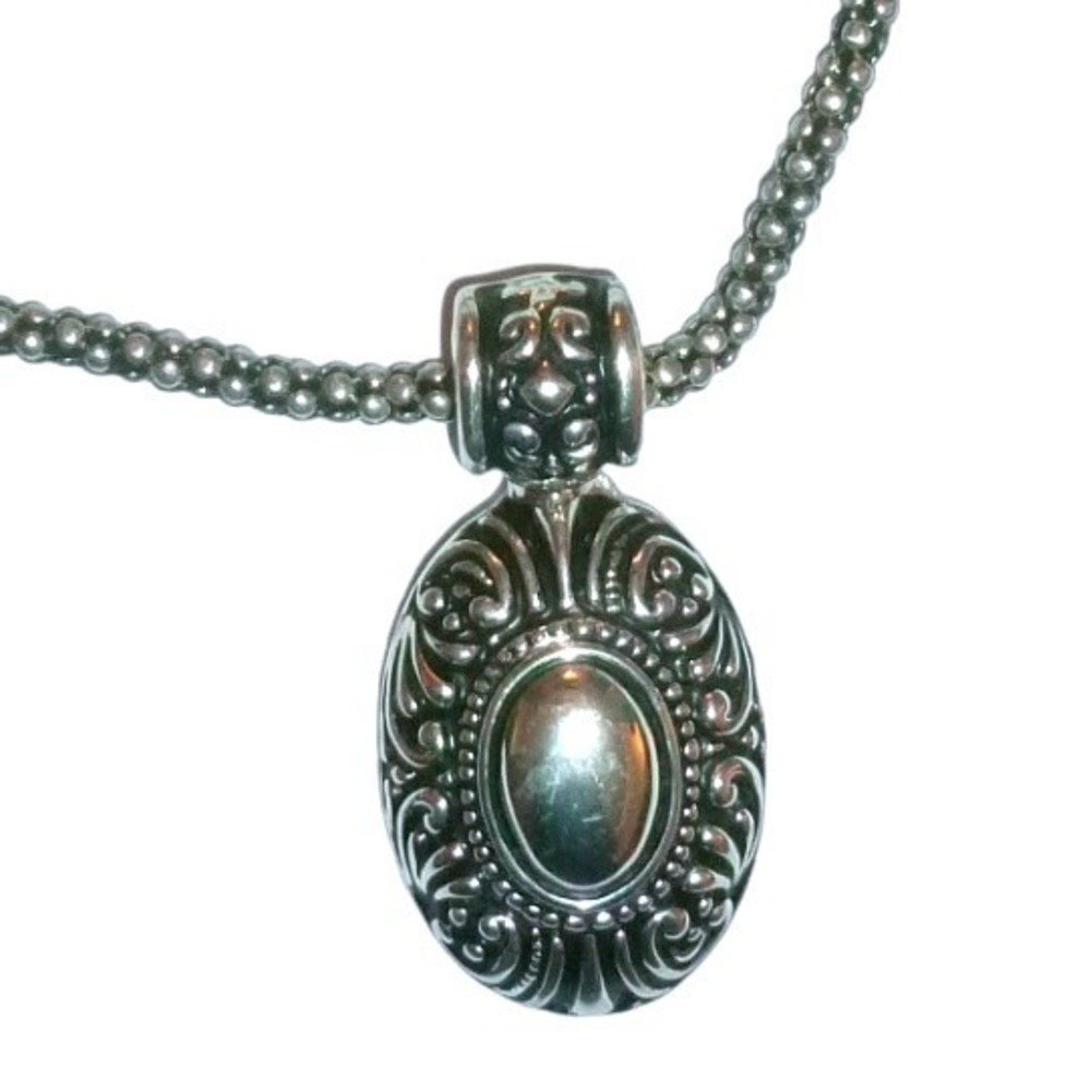 Vintage Avon Silver Tone Ornate Scroll Oval Pendant Popcorn Chain Necklace